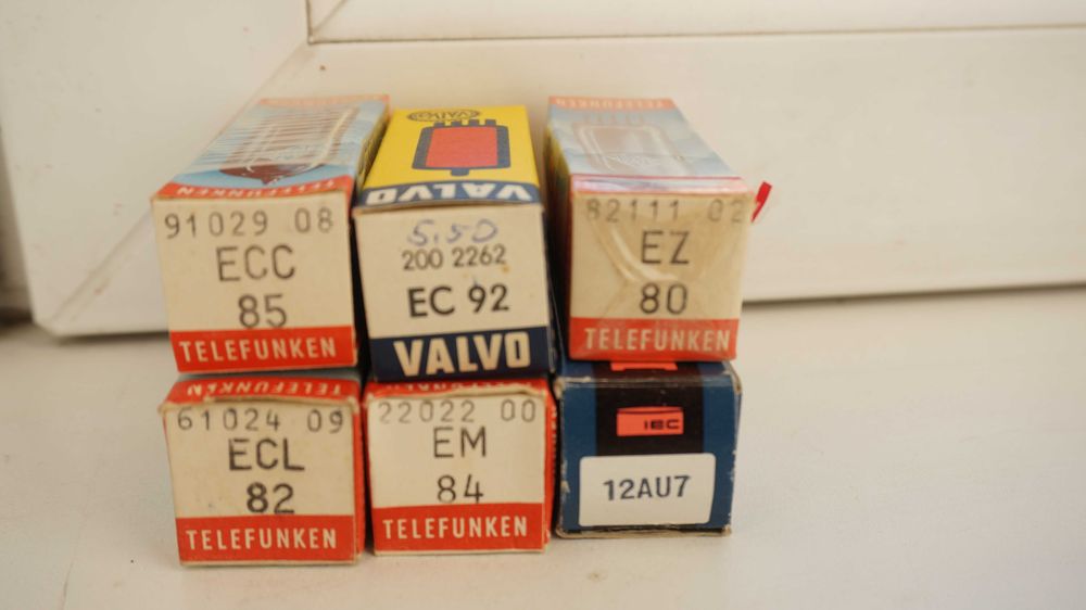 Tuburi electronice EC/ ECC/ EL/ ECL/EM/12AU7 NOS