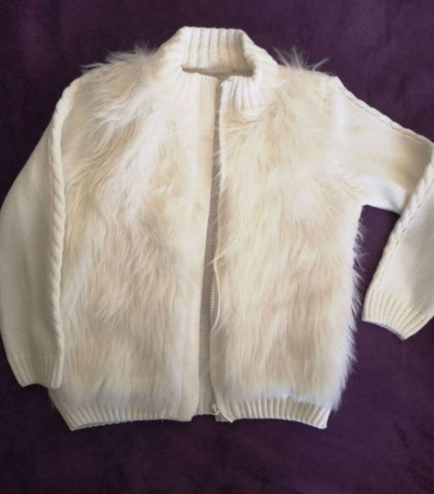 Pulover fete Lc Waikiki 5-6 ani