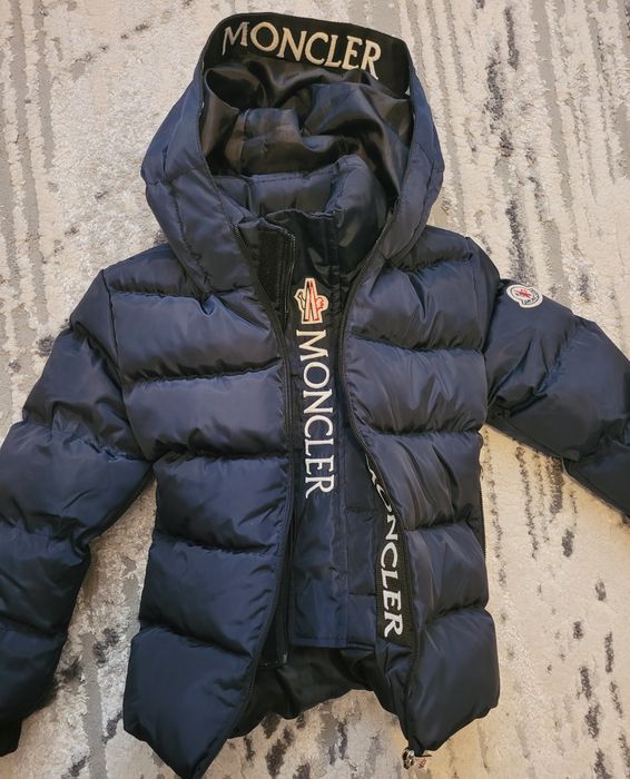 Geaca Moncler 5 ani