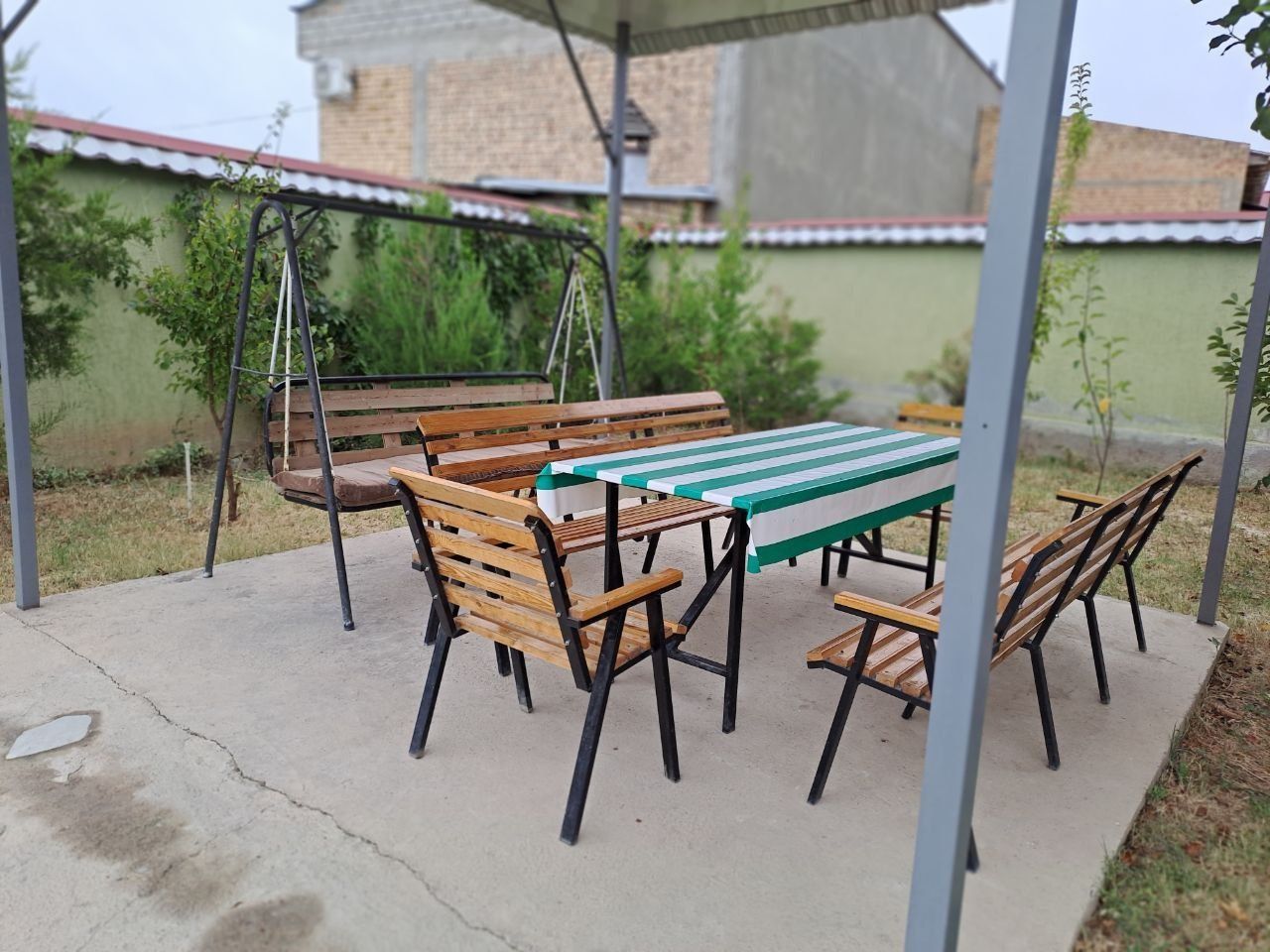 dacha sotiladi srochnk