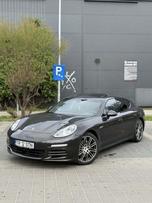 Porsche Panamera 2016 4S