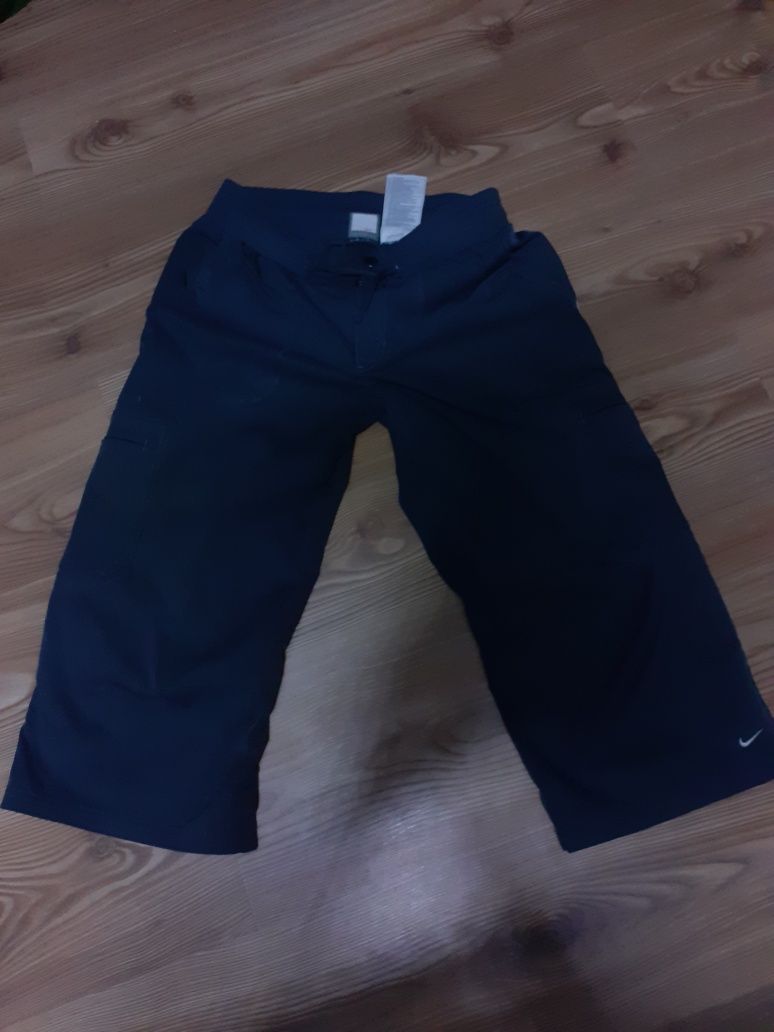 Pantaloni 3 sferturi nike