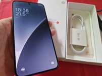 -Xiaomi 15, Nou, 512Gb, 12Ram, 18 cicluri incarcare, Negru, bat: 100%,