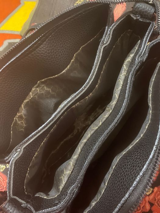 Дамска чанта Guess