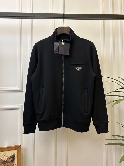 Trening Prada , calitate premium , pe comanda , nou , M