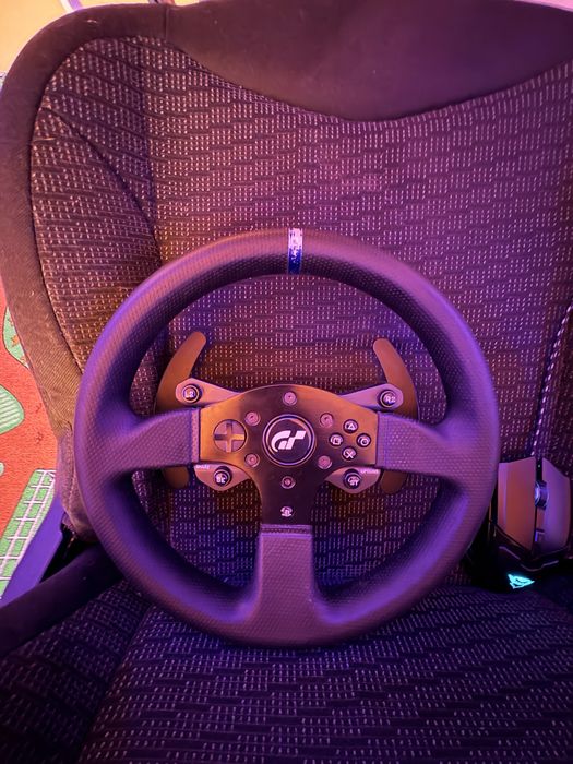 Volan thrustmaster t300 rs gt