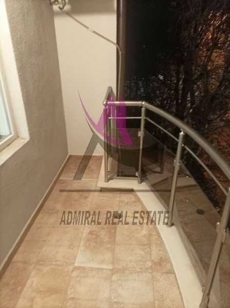 Дава се под наем Двустаен апартамент в Варна, Левски - 75 кв.м за 433.5 € - Снимка #4