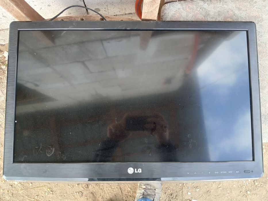 Televizor LG  se vinde