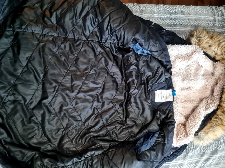 Зимно яке bershka XS размер