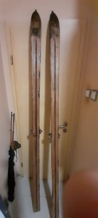 Ретро дървени ски. Марко Костурков ЕМ КА