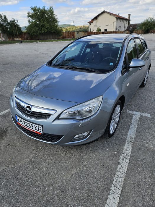Опел Астра Sport Turer 1.3 CDTI !!!