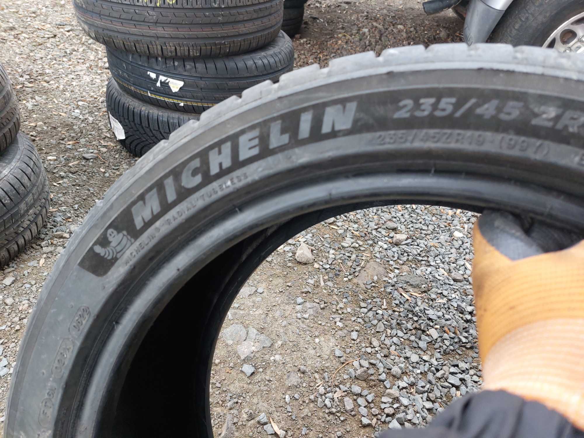 4бр.летни гуми MICHELIN 235/45/19 99Y DOT 0622