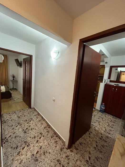 Închiriez apartament cu 2 camere str. CLOȘCA - CETATE