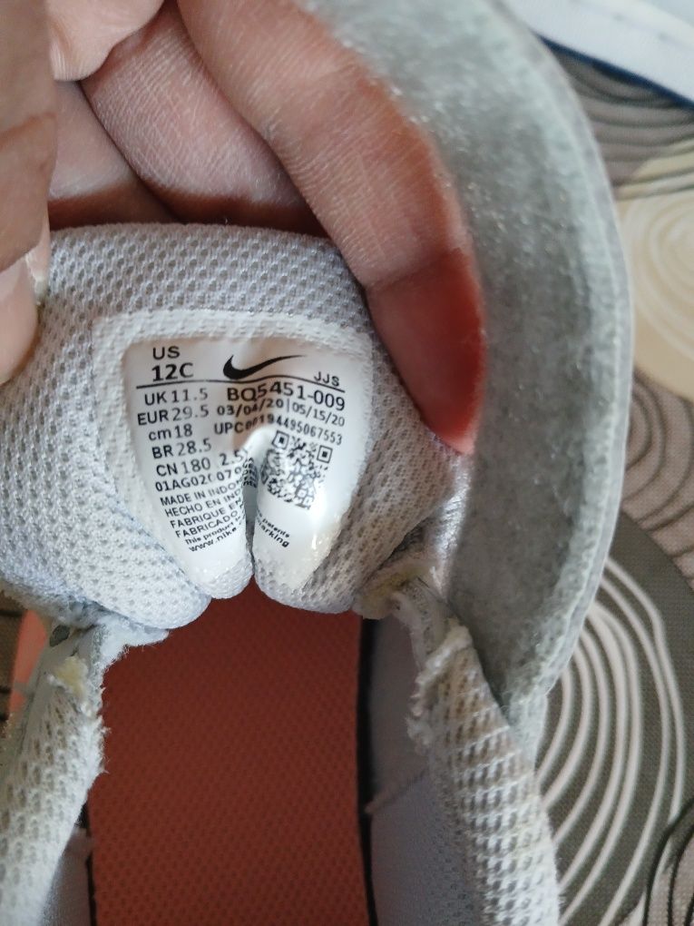 Детски маратонки на Nike за момиче номер 29.5.