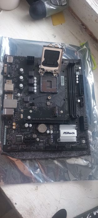 Материнская плата H410M-H новая