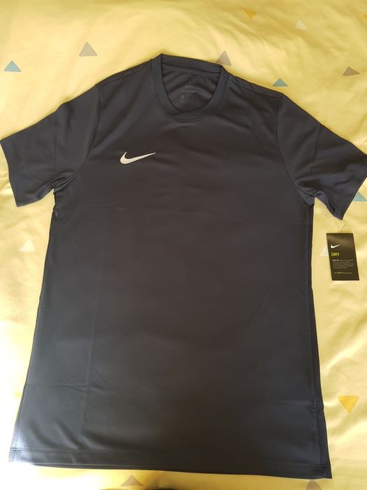 Vand tricou mărimea L culoare albastru inchis