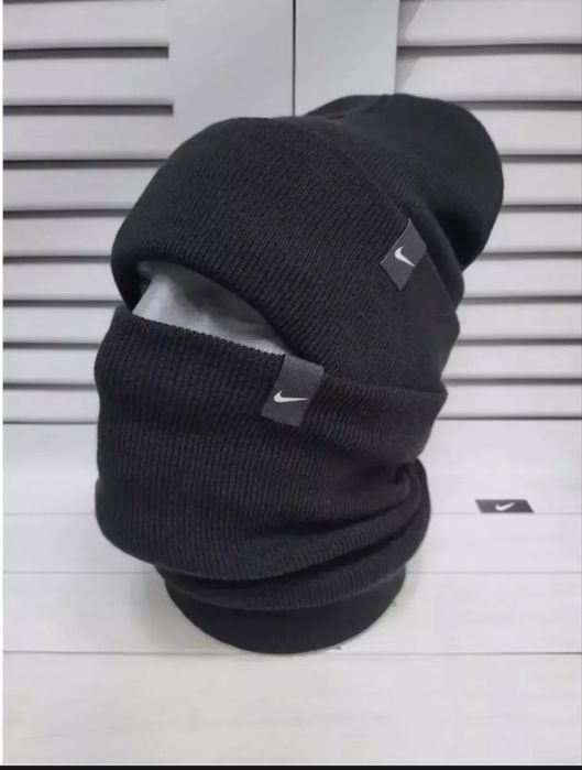 Продаю шапка с комплектом 3в1