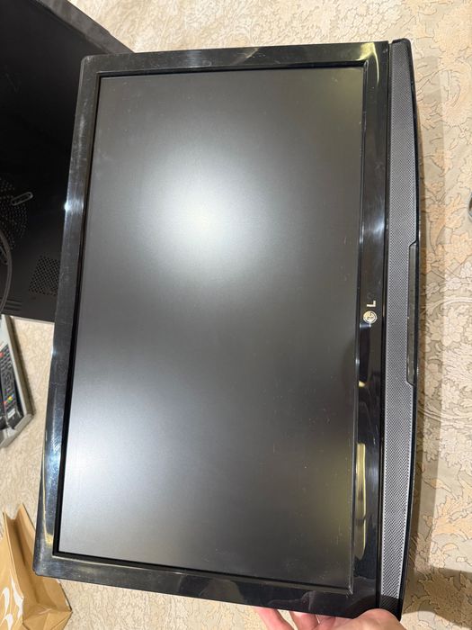 Televizor LG 36sm*57sm