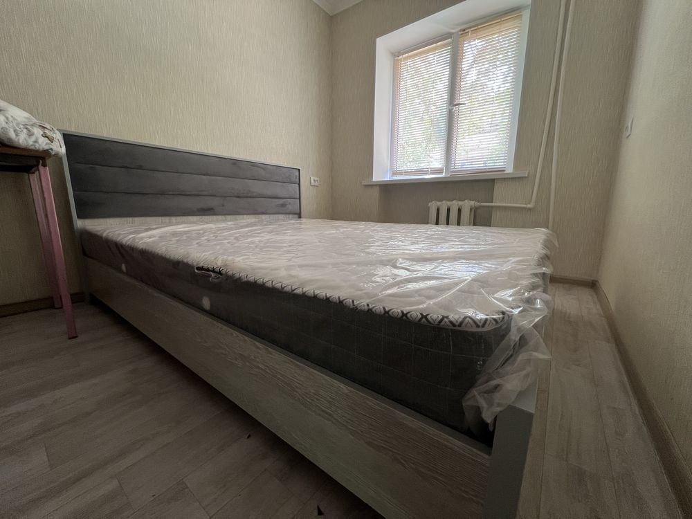 Кровать двуспальная