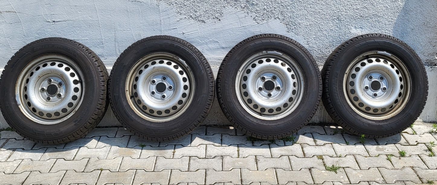 Set jante cu anvelope Pirelli 215 65 16C, Wolkswagen T5,  T6