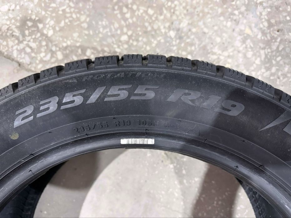 продам б/у зимние шины 235/55 R19