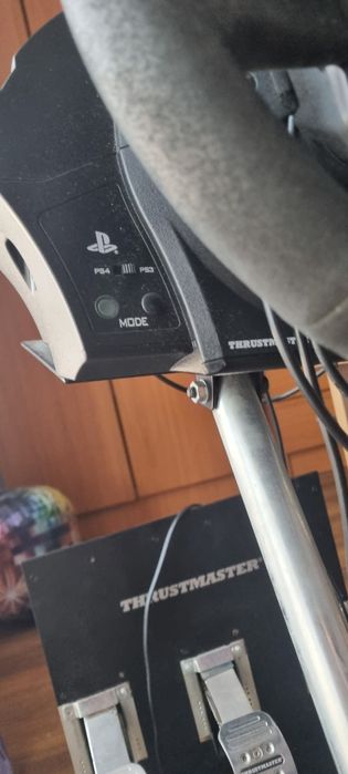 Volan gaming Thrustmaster t300 alcantara edition + rig