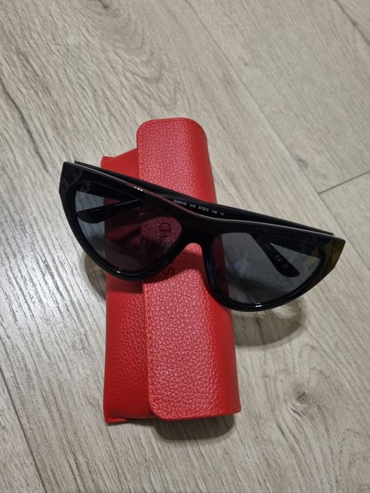 Ochelari de soare Guess - idee cadou
