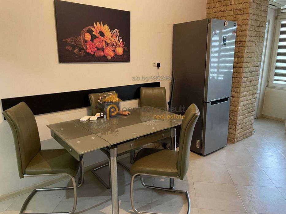 Продава се Тристаен апартамент в Пловдив, Каменица 1 - 80 кв.м за 2563 €/кв.м - Снимка #4