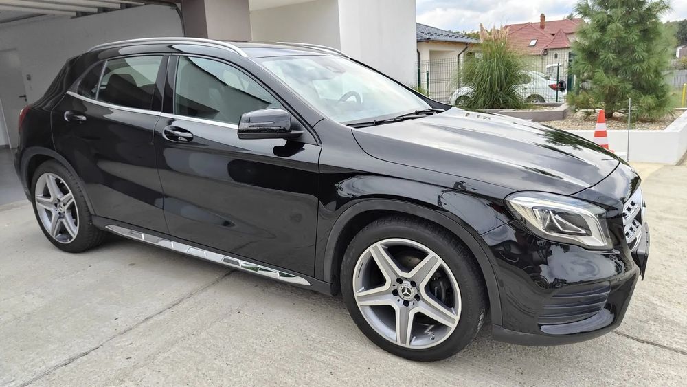 Mercedes-Benz GLA Mercedes-Benz GLA 180 7G-DCT AMG Line