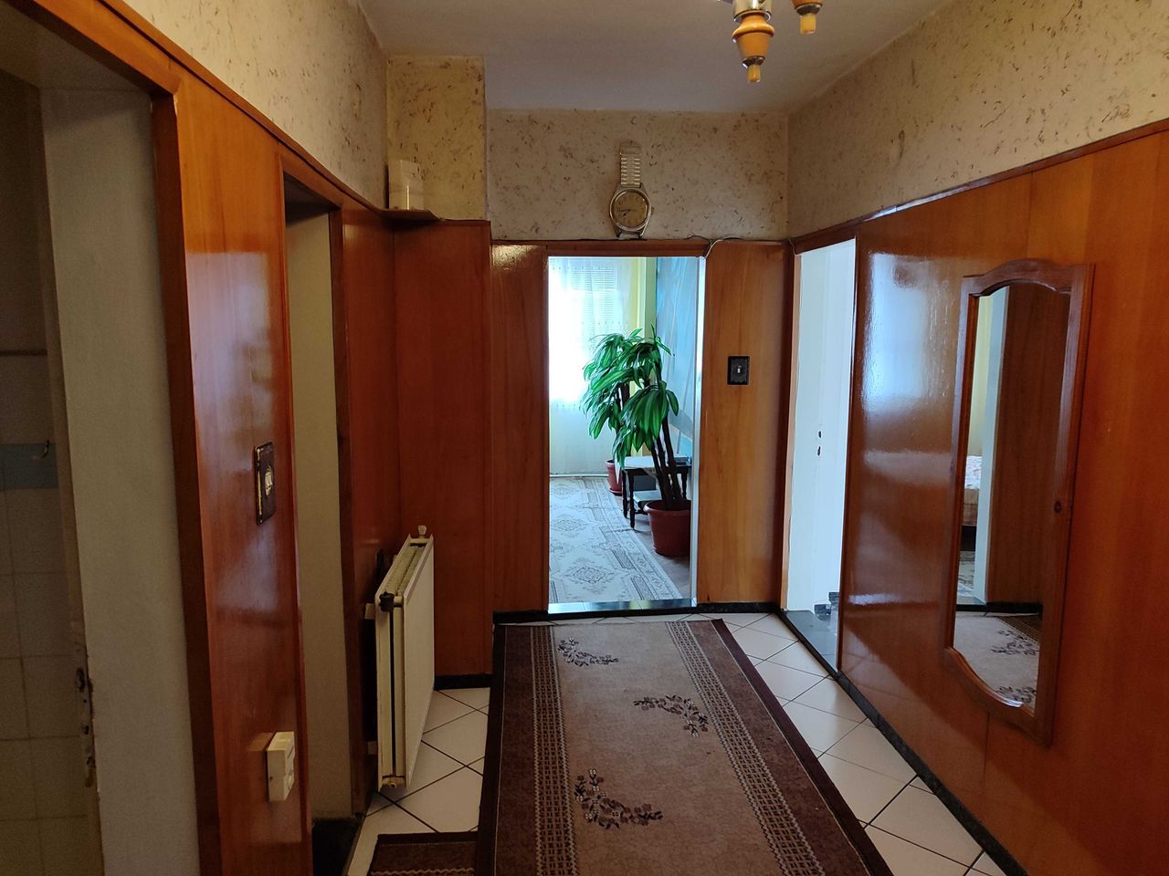 Продава се Четиристаен апартамент в Добрич, Център - 105 кв.м за 962 €/кв.м - Снимка #6