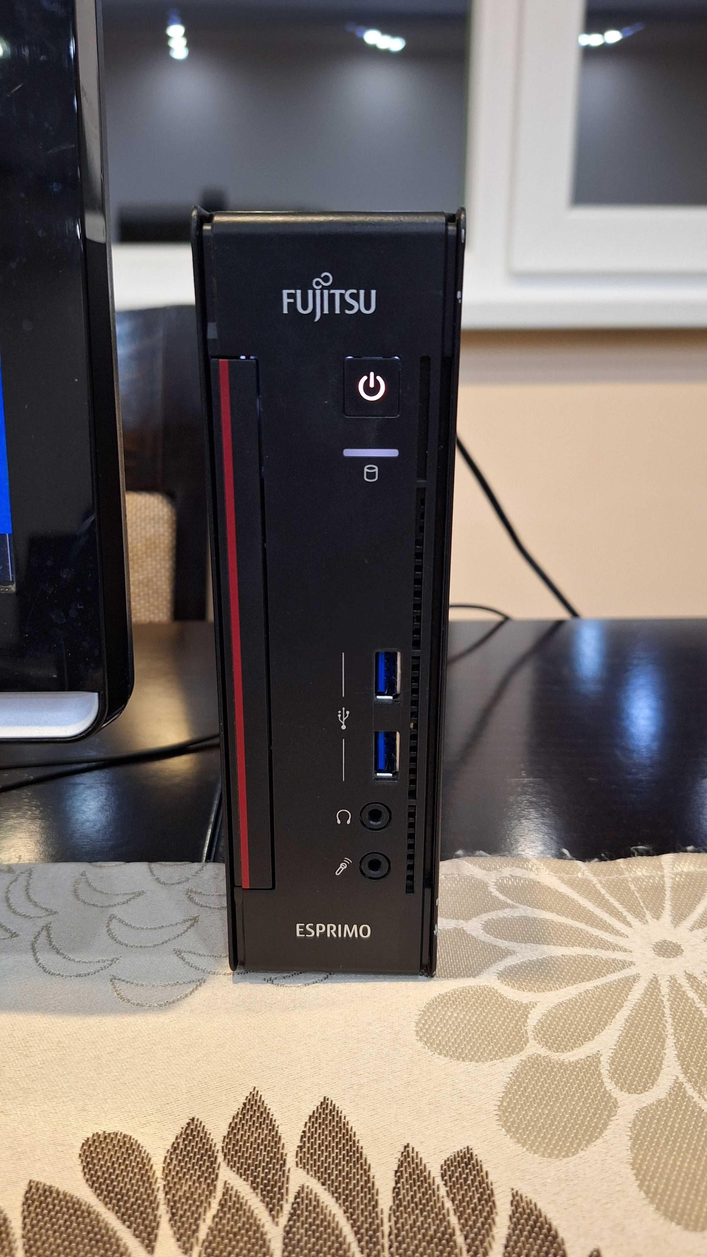 Компютър Fujitsu,монитор Samsung,WI-FI,пълен комплект