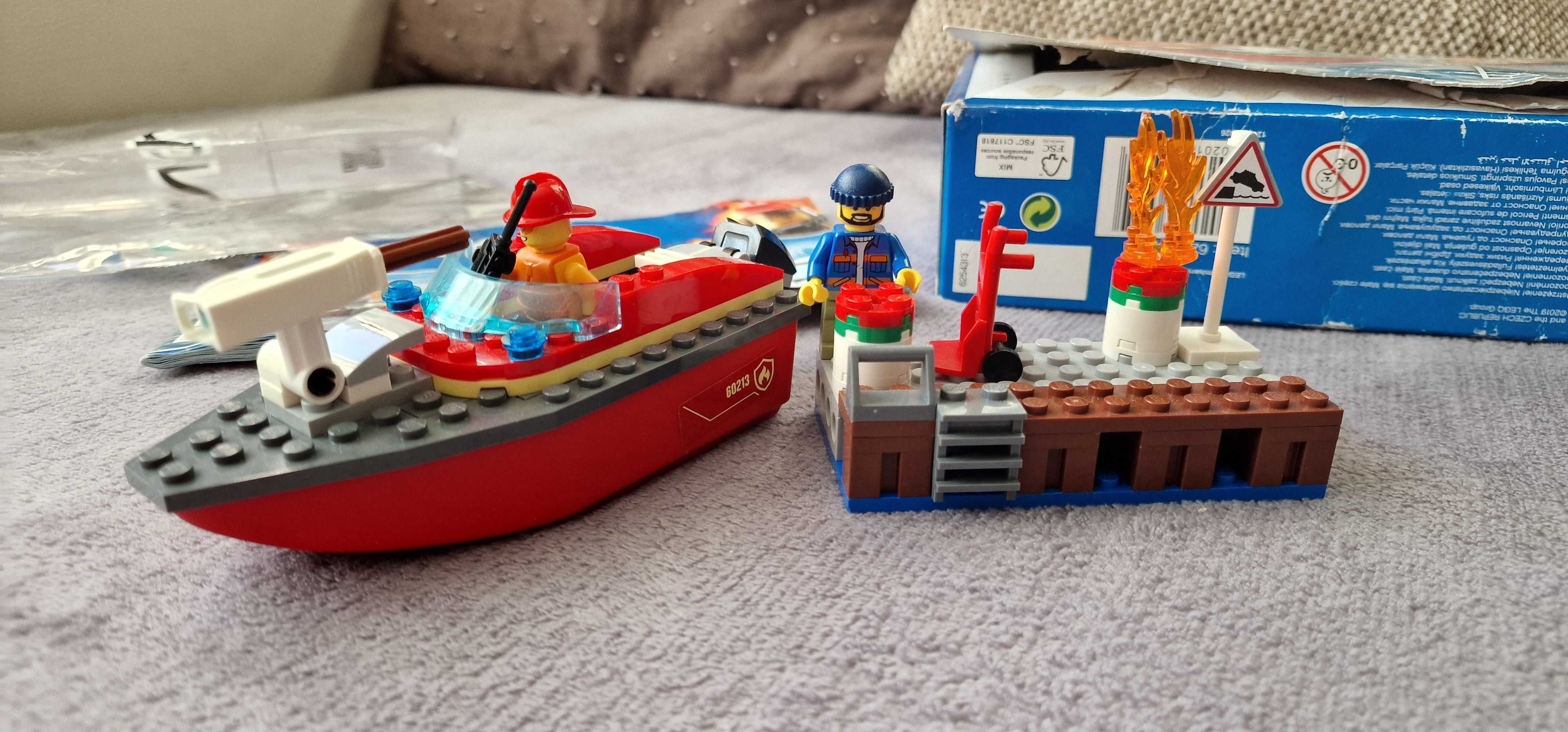 LEGO City 60213 - Dock Side Fire