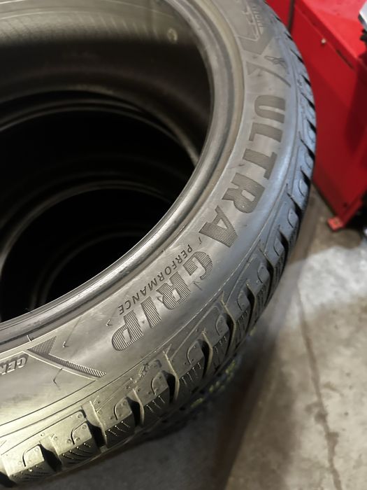 245/45 R18 100V XL - Goodyear Ultra Grip Performance M+S Oferta