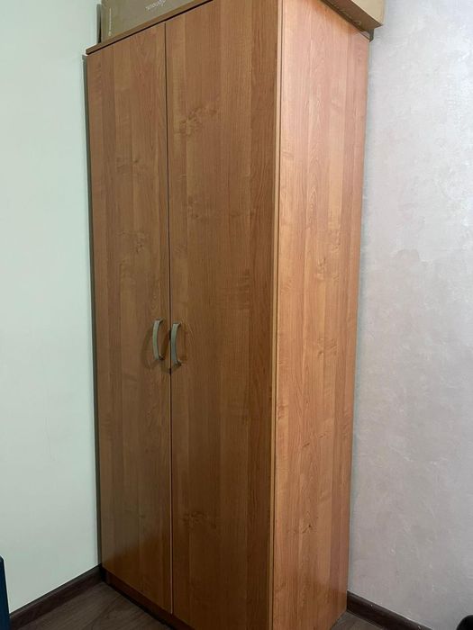 Шкаф для одежды желтый