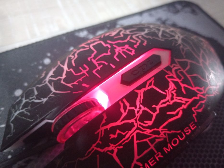 Продаю игровую мышь