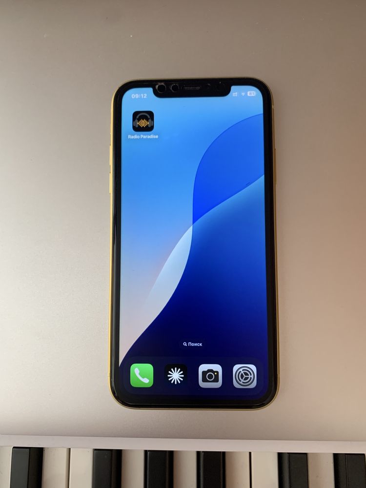 IPhone 11 ,акб 98 % , 128 гб