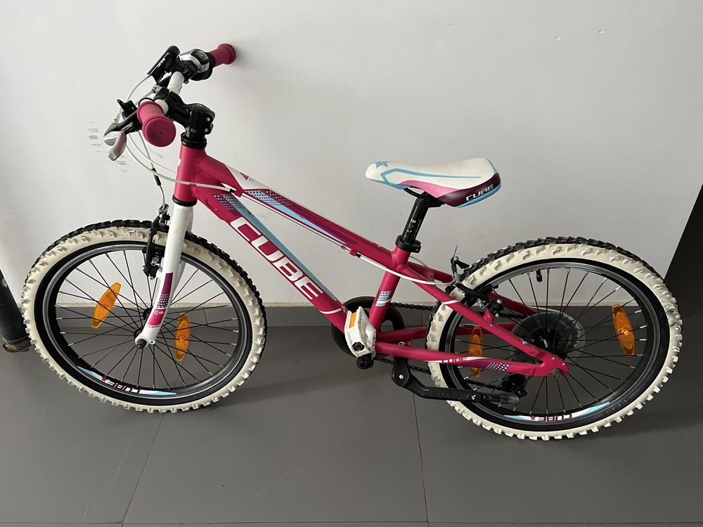 Bicicleta CUBE RACE KIDS fetite, roti 20, IMPECABILA