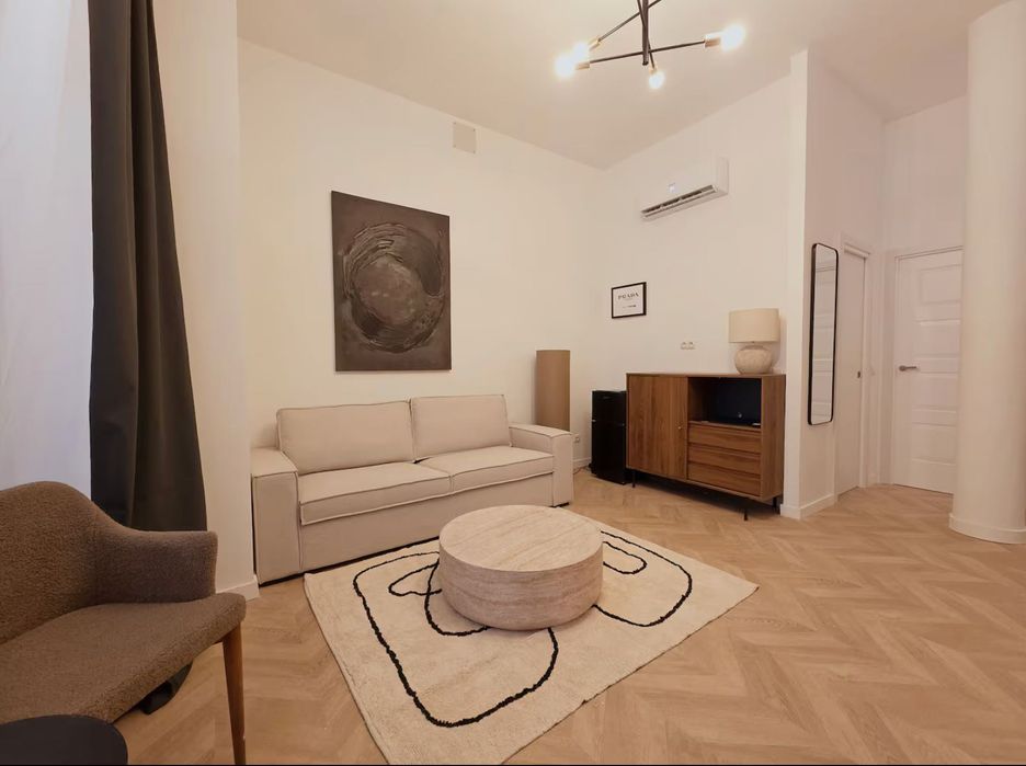 Двустаен апартамент под наем 425 ЕВРО