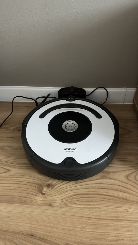 Aspirator robot Roomba iRobot 675