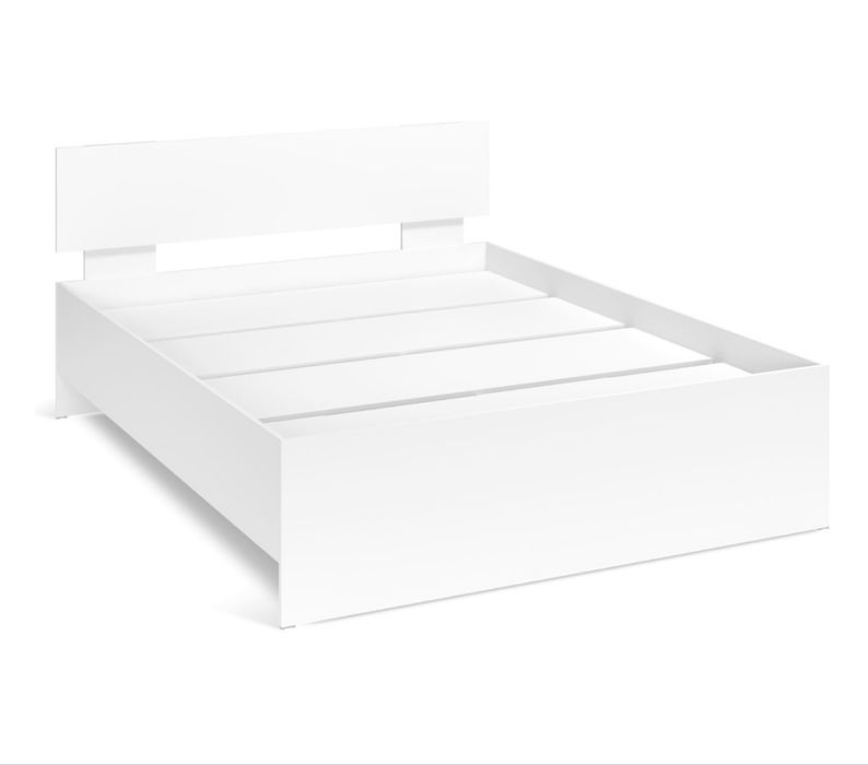 Двуспальная кровать