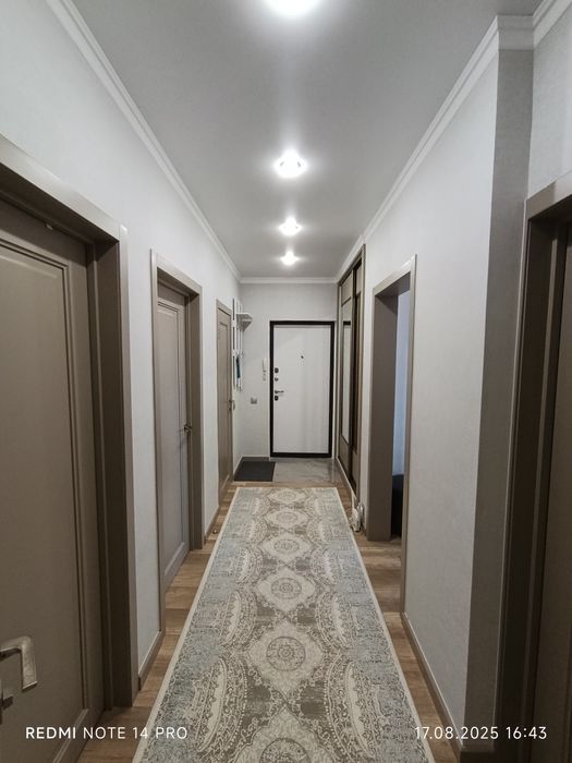 Продается 3 комнатная квартира в динамично развивающимся районе.