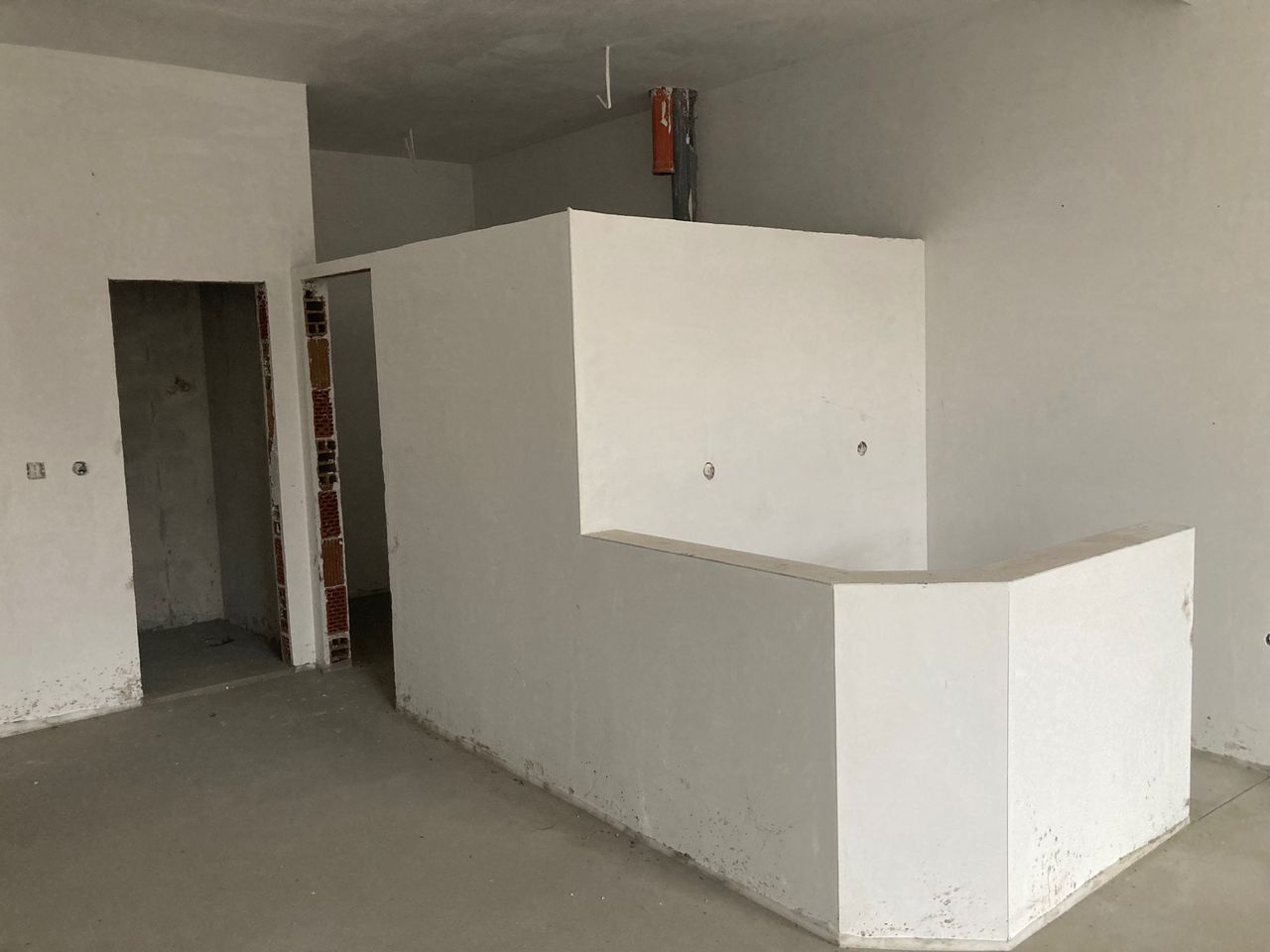 Дава се под наем Магазин в Свиленград - 50 кв.м за 255 € - Снимка #4