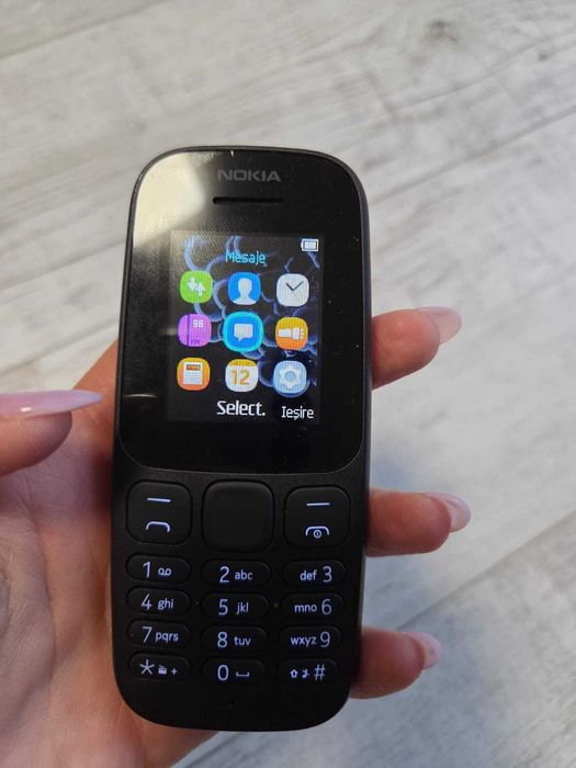 Nokia 105 nou (telefon cu butoane) cu husa