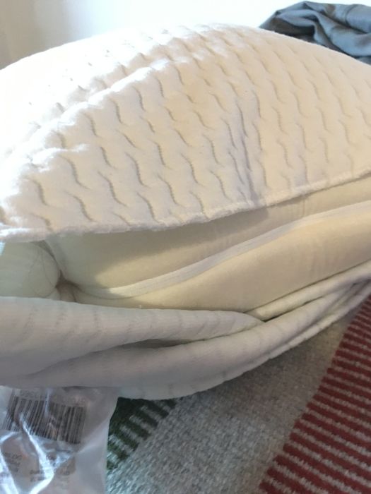 Wellpur Stryn възглавница с OEKO-Tex регулируема, мемори пяна