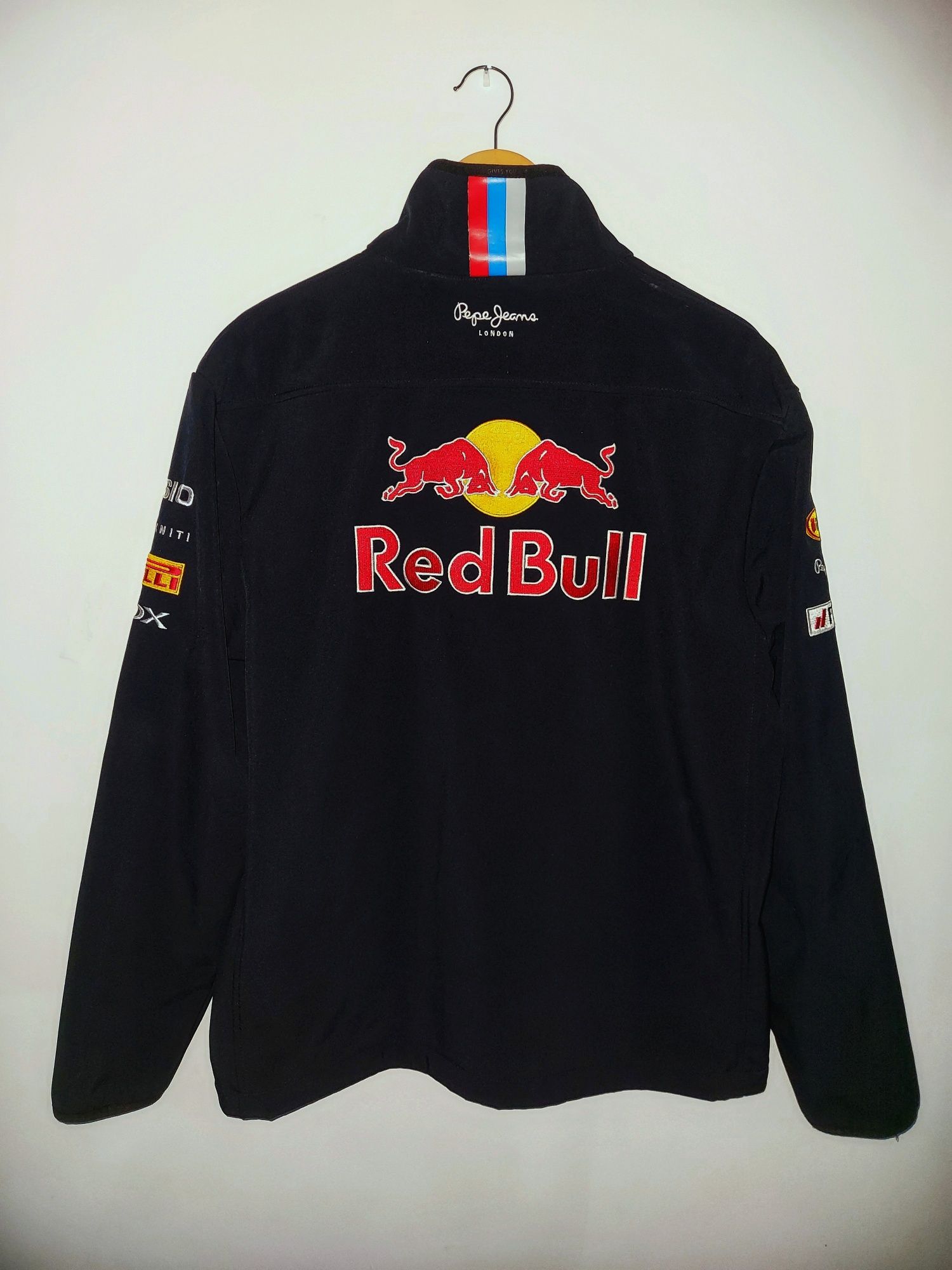 Geacă de colecție F1 Redbull cu sponsori autentică