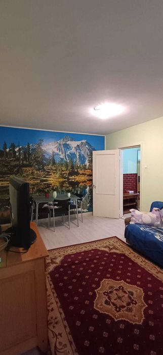 Inchiriez apartament