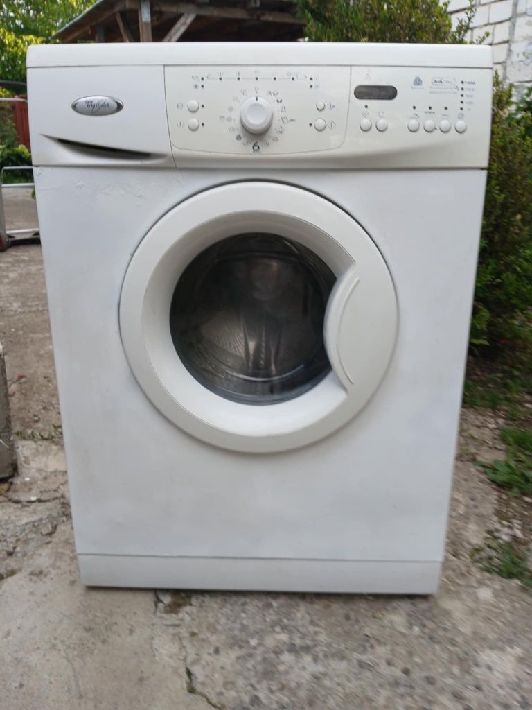 Mașina de spălat Whirlpool