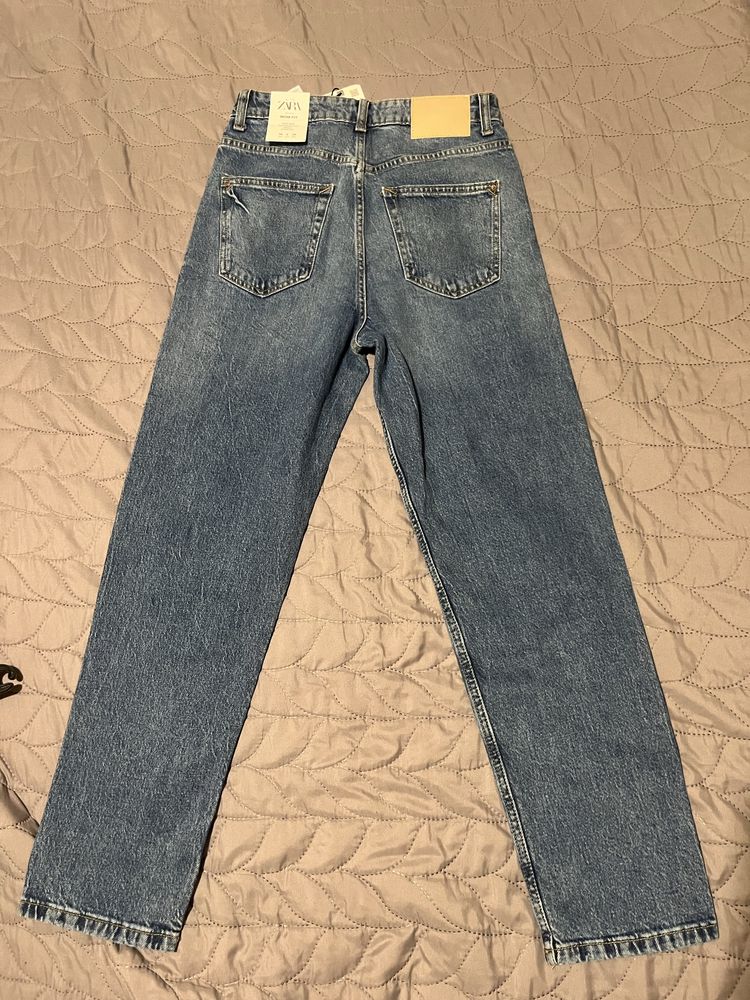 Нови дънки Zara Momfit