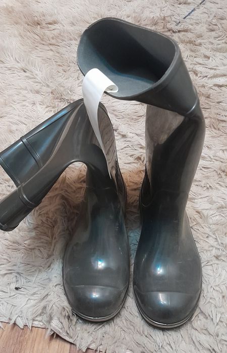 Продам шахтные сапоги