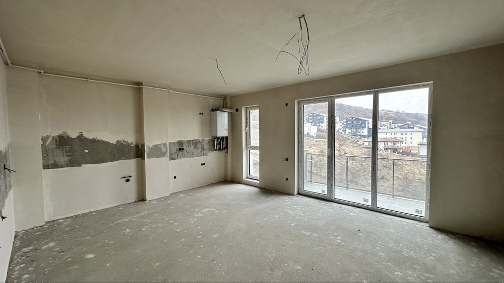 Apartament 2 camere semifinisat de vânzare în Florești